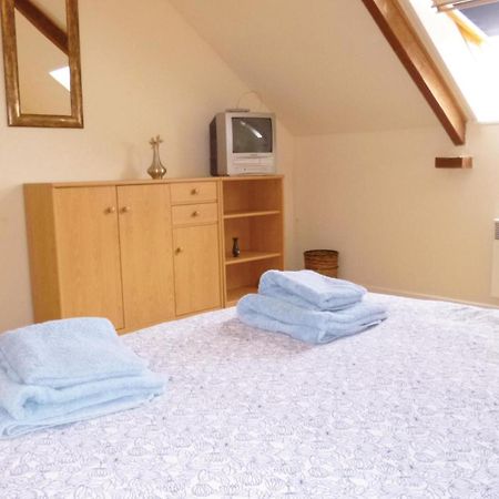 3 Bedroom Cozy Home In Brucheville Carentan-les-Marais Экстерьер фото