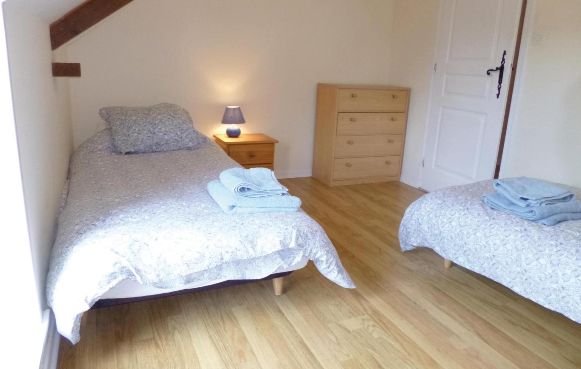 3 Bedroom Cozy Home In Brucheville Carentan-les-Marais Экстерьер фото