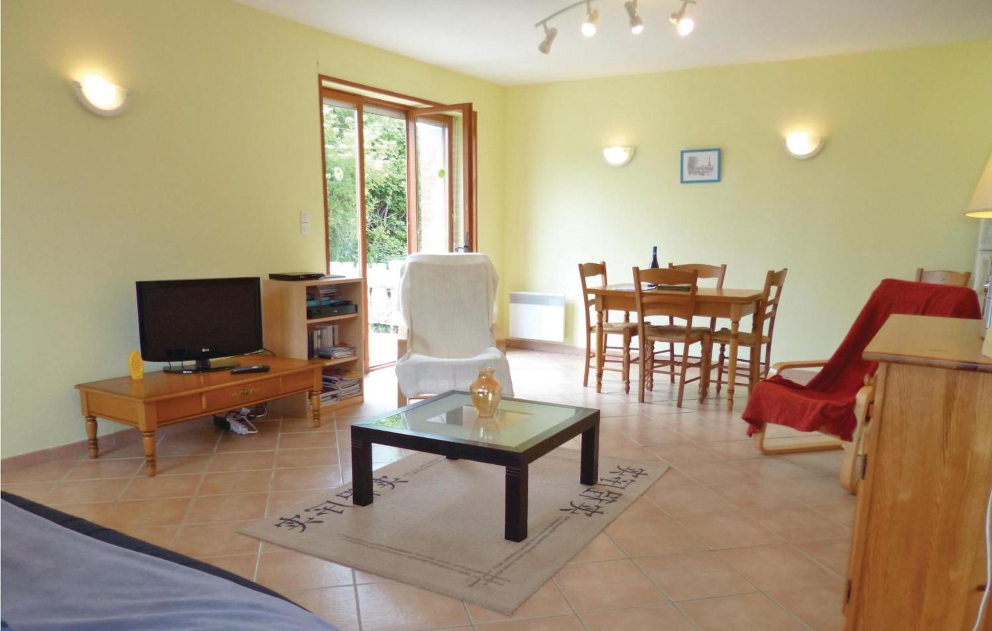 3 Bedroom Cozy Home In Brucheville Carentan-les-Marais Экстерьер фото